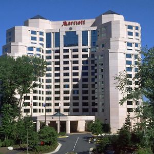 Отель Falls Church Marriott Fairview Park Exterior photo