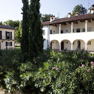 Отель Foresteria Dei Piaceri Campestri Casciago Exterior photo