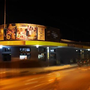 The Premier Hotel Broadmeadow Ньюкасл Exterior photo