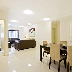 Astina Serviced Apartments - Central Пенрит Exterior photo