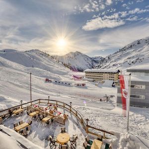 Hotel Arlberghoehe Санкт-Кристоф-ам-Арльберг Exterior photo