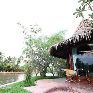 Amphawa Club Resort Exterior photo