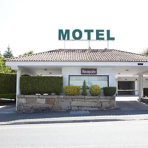 Motel Jardin Олейрос Exterior photo