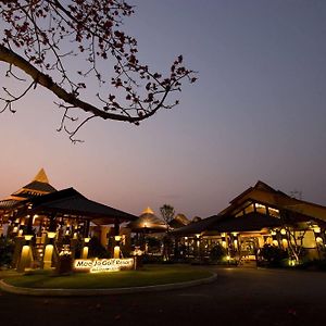 Mae Jo Golf Resort & Spa Сан Саи Exterior photo