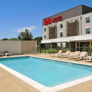 Отель Ibis Istres Trigance Exterior photo