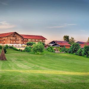 Hotel Und Landgasthof Altwirt Гросхартпеннинг Exterior photo