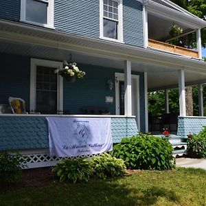 La Maison Collins B&B Гранби Exterior photo