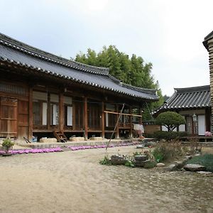 Отель Geochang Choongsindang Donggae Jeongon Gotek Exterior photo