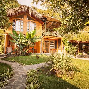 Вилла Lake Front Cabin At Los Elementos Санта-Крус-ла-Лагуна Exterior photo