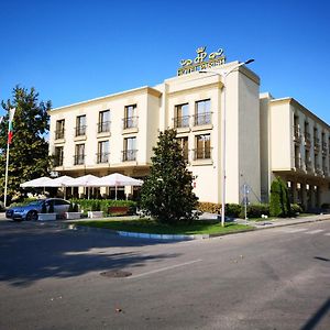 Parish Hotel Свиленград Exterior photo