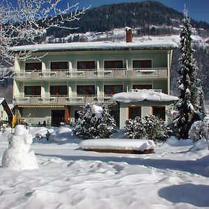 Отель Klamberghof Burgstaller Фельд-ам-Зее Exterior photo