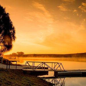 Отель Nrma Warrnambool Riverside Holiday Park Exterior photo