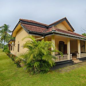 Отель Rathgama Beach House Галле Exterior photo