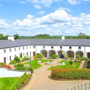 New Forest Estate Lodges Tyrrellspass Exterior photo