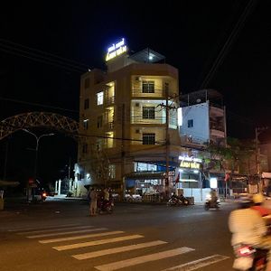 Anh Van Guesthouse Чау-Док Exterior photo