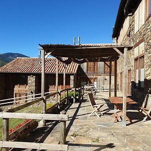 Гостевой дом El Serrat Turisme Rural Планолес Exterior photo