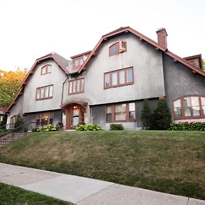 Bed and Breakfast Leonard At Logan House Гранд-Рапидс Exterior photo