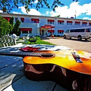 Holiday Music Motel Стерджен-Бей Exterior photo