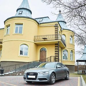 Отель Приватна Садиба Фортеця Малехів Львов Exterior photo