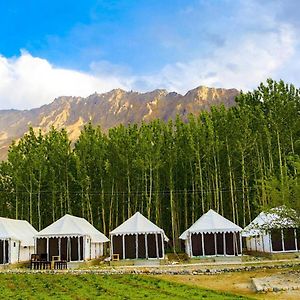 Bed and Breakfast Terrain Ladakh Camping Лех Exterior photo