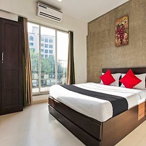 Hotel Iris Suites, Нави Мумбаи Exterior photo