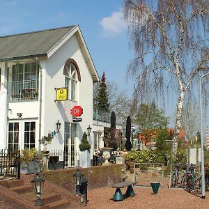 Отель De Brabantse Biesbosch Werkendam Exterior photo