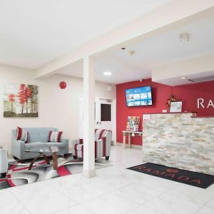 Отель Ramada Limited 100 Mile House Exterior photo