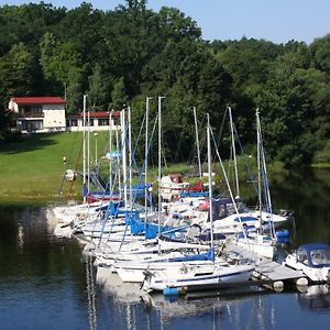 Отель Yacht Club Barrandov Kozli u Orlika Exterior photo