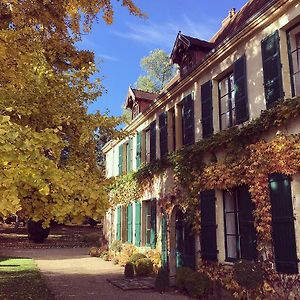 Отель Chateau De Martigny Poisson Exterior photo