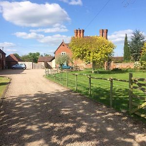 Гостевой дом Gilberts End Farm Грейт-Малверн Exterior photo