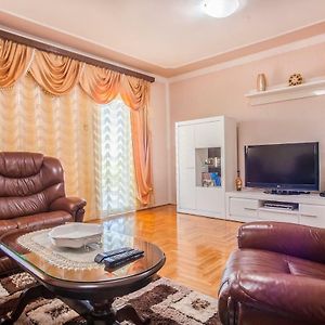 Luxury House Petrovic - Vranjina Skadar Lake Подгорица Exterior photo