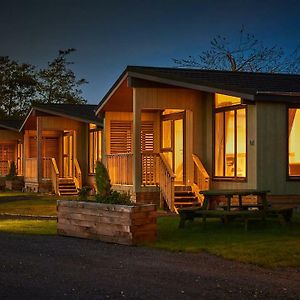 Silverwood Luxury Lodges & Bistro Barn Перт Exterior photo