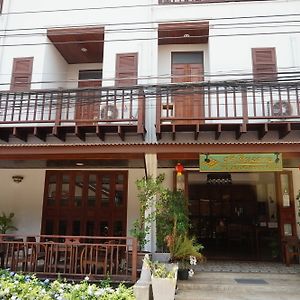 Sri Chiang Khan Hotel Exterior photo