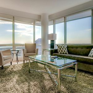 Global Luxury Suites At Greene Джерси-Сити Exterior photo