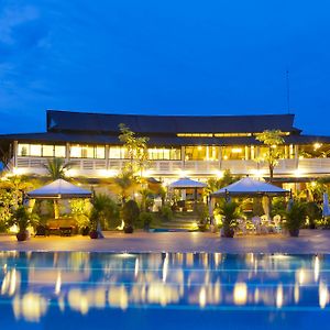 Отель Cambodian Country Club Пномпень Exterior photo