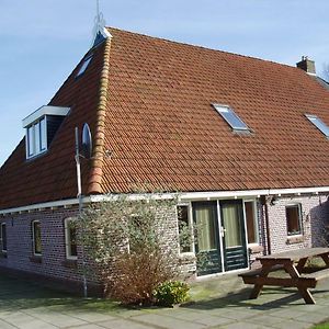 Bed and Breakfast Logeren Bij De Ruimte Nijeholtpade Exterior photo