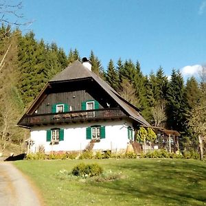 Bed and Breakfast Gaestehaus Fridolin Криглах Exterior photo