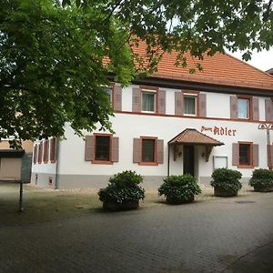 Апартаменты Gasthaus Zum Adler Баден-Баден Exterior photo