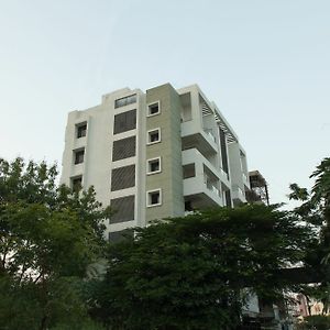 Oyo 10024 Orange City Apartments Нагпур Exterior photo