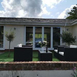 Вилла Couples Country Escape Includes Private Indoor Pool And Hot Tub In North Wales Bagillt Exterior photo