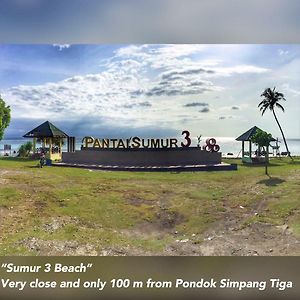 Отель Pondok Simpang Tiga Сабанг Exterior photo