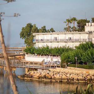 Hotel Restaurant Juanito Platja Сан-Карлос-де-ла-Рапита Exterior photo