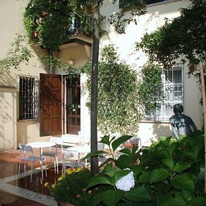 B&B Casa Dei Poeti Мантуя Exterior photo