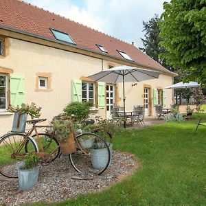 Отель Gite Domaine De La Guinchere L'Hopital-le-Mercier Exterior photo