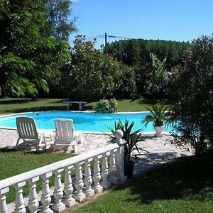 Bed and Breakfast Chambre D'Hotes Bleue Saint-Nicolas-de-la-Grave Exterior photo