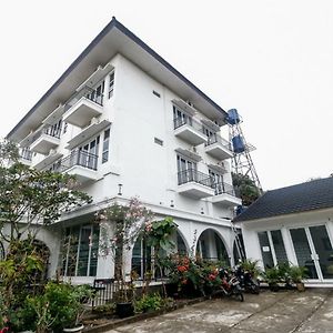 Отель Reddoorz Syariah At Lampung Walk Бандар-Лампунг Exterior photo