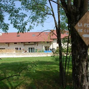 Bed and Breakfast La Ferme De Coron Белле Exterior photo