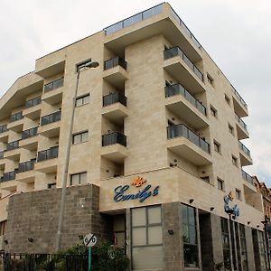 Emily'S Hotel Тверия Exterior photo