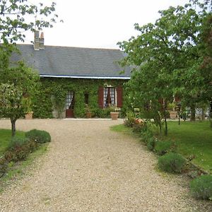 Bed and Breakfast La Poiriere Chemellier Exterior photo