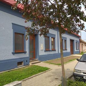 Apartmany U Splavu Весели-над-Моравоу Exterior photo